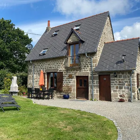 The Gingerbread House Cottage Beauficel Exterior foto